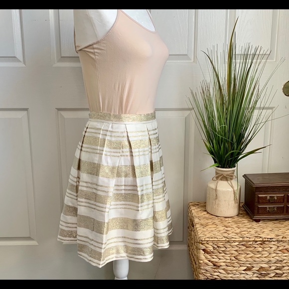 LOVE REIGN gold and white skirt - Picture 2 of 5